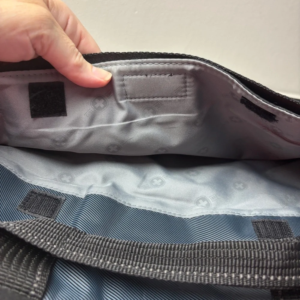 SwissGear Black and Blue Laptop Bag, messenger strap and handles, work, school